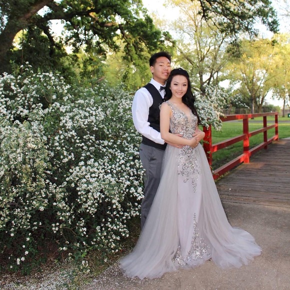 Prom Dress - Picture 1 of 6